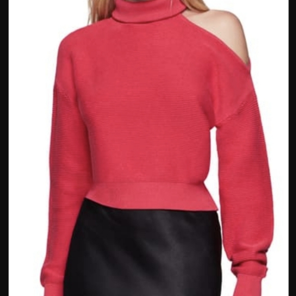 NWT BCBGeneration Contrast Cutout Turtleneck Crimson, size Large, retail $88 - Picture 3 of 8